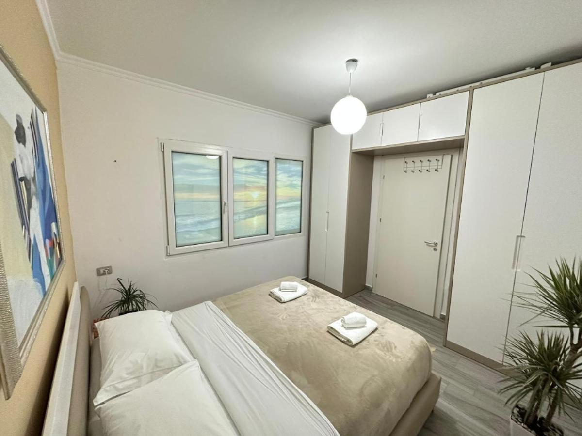Sofia'S Holiday Apartment Vlorë Екстериор снимка
