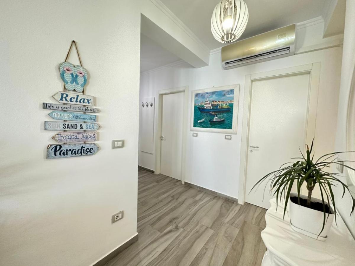 Sofia'S Holiday Apartment Vlorë Екстериор снимка