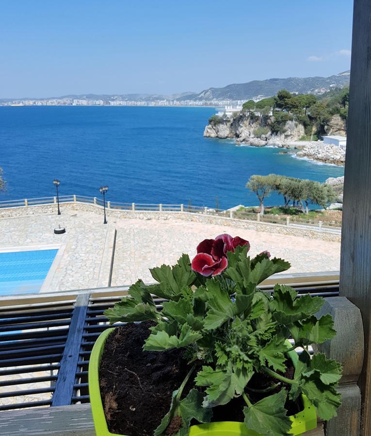 Sofia'S Holiday Apartment Vlorë Екстериор снимка