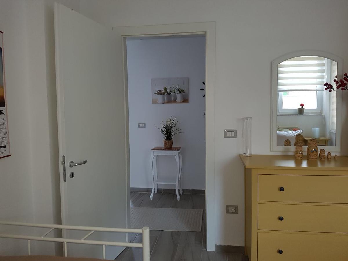 Sofia'S Holiday Apartment Vlorë Екстериор снимка